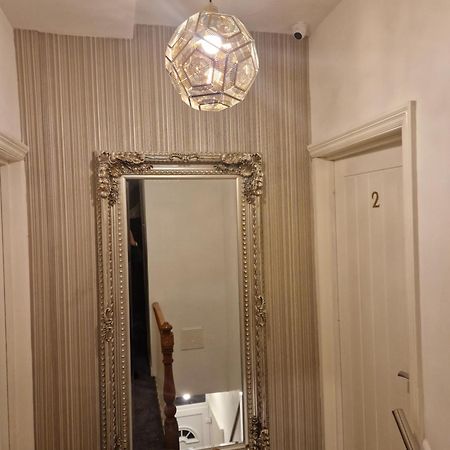 Highfields Living - All Rooms Ensuite- Free Wifi- Free Local Parking Sheffield Eksteriør bilde