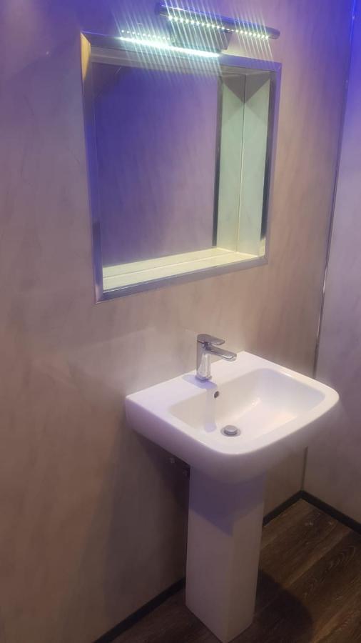 Highfields Living - All Rooms Ensuite- Free Wifi- Free Local Parking Sheffield Eksteriør bilde