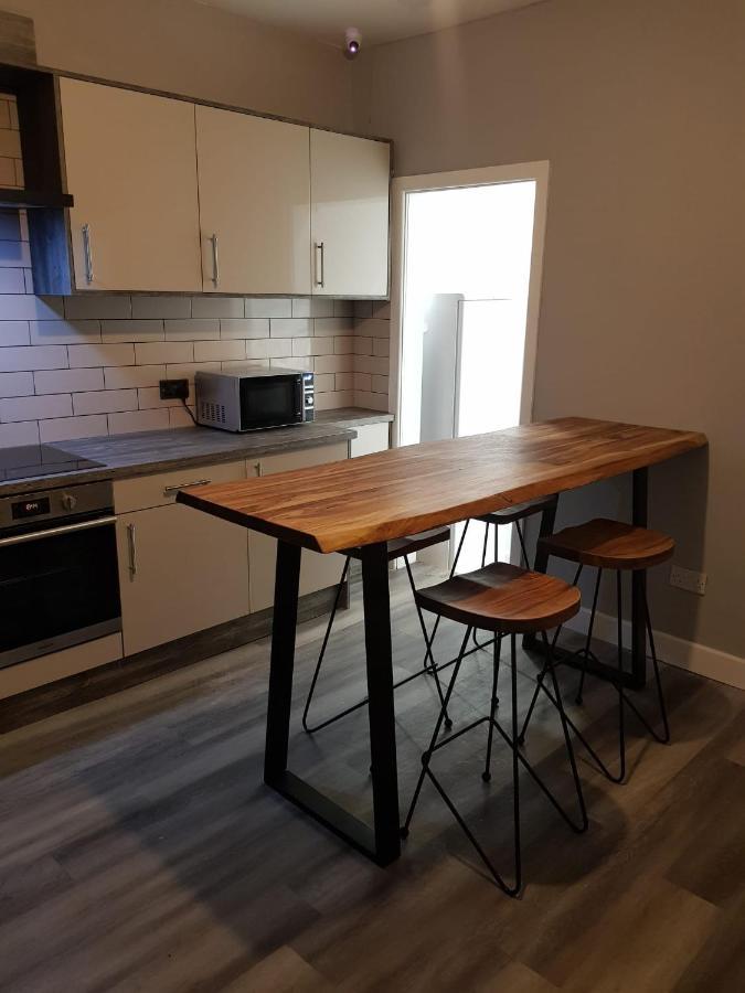 Highfields Living - All Rooms Ensuite- Free Wifi- Free Local Parking Sheffield Eksteriør bilde