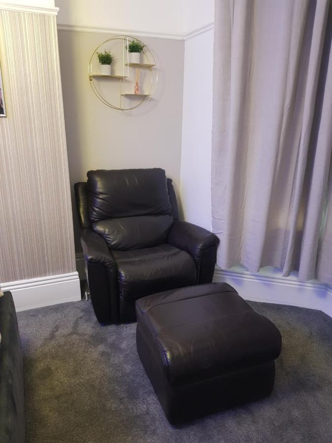 Highfields Living - All Rooms Ensuite- Free Wifi- Free Local Parking Sheffield Eksteriør bilde