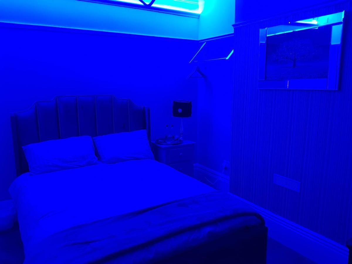 Highfields Living - All Rooms Ensuite- Free Wifi- Free Local Parking Sheffield Eksteriør bilde