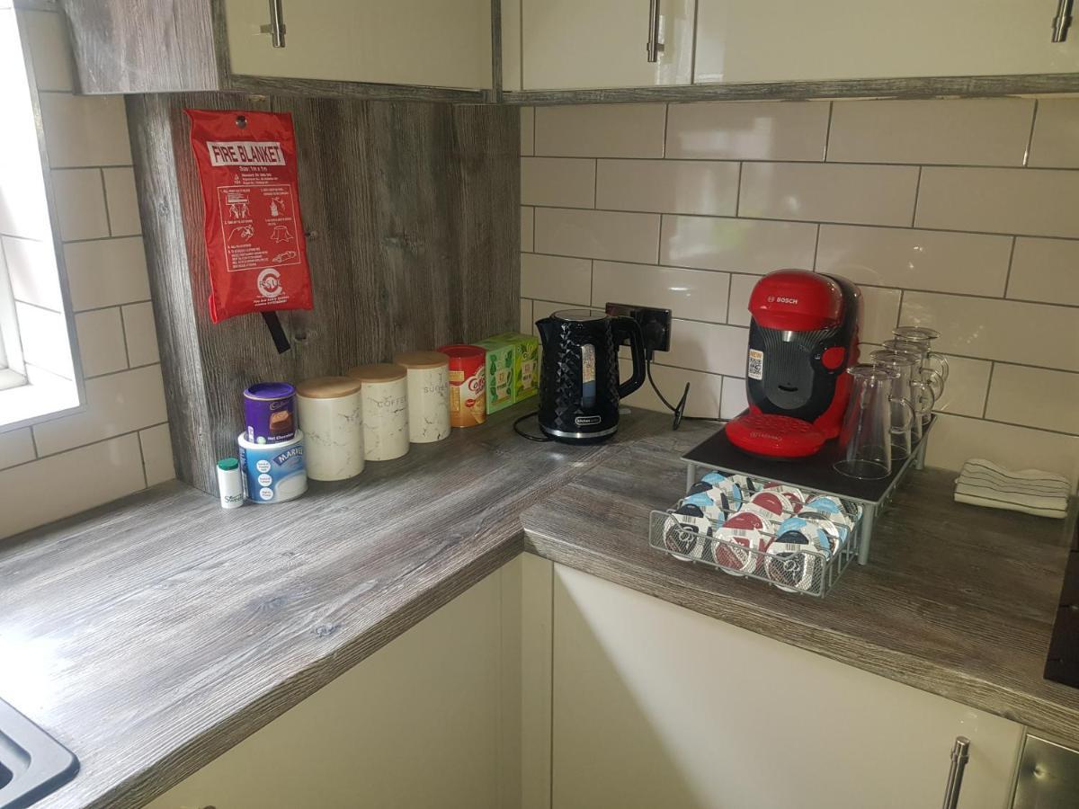 Highfields Living - All Rooms Ensuite- Free Wifi- Free Local Parking Sheffield Eksteriør bilde